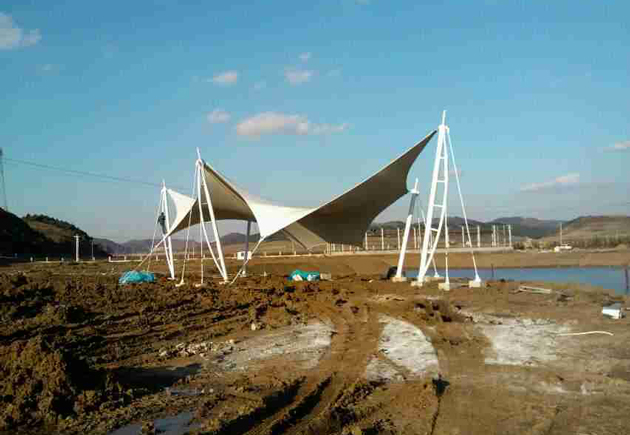 內(nèi)蒙古張拉膜搭建人數(shù)配置是怎樣的呢？